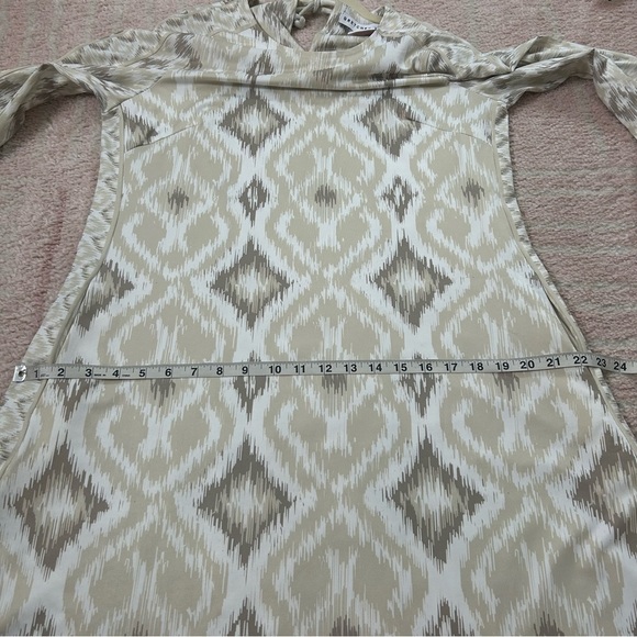 Gretchen Scott Beige Tan White Ikat Print Knee Length Dress Size Medium - Picture 10 of 14